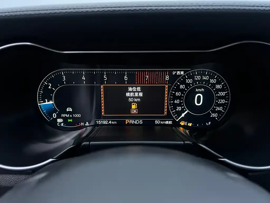 Ford Mustang 2023 из CN, фото 2