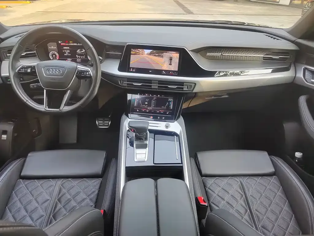 Audi Q6 2024 из CN, фото 8