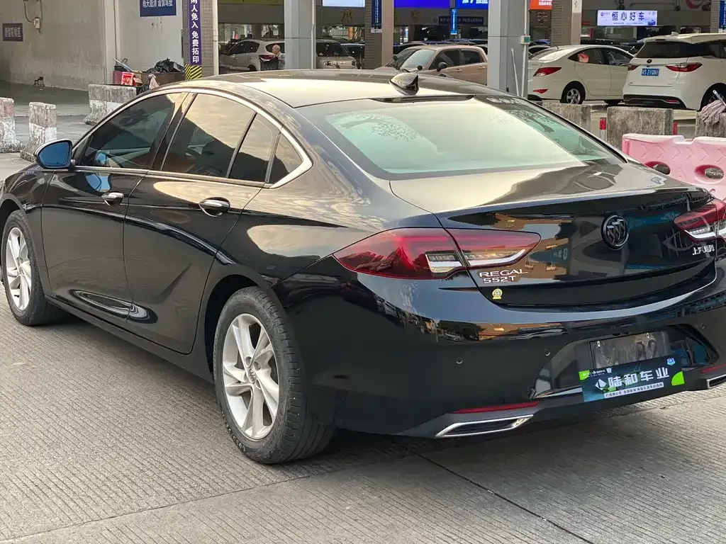 Buick Regal — фото 5