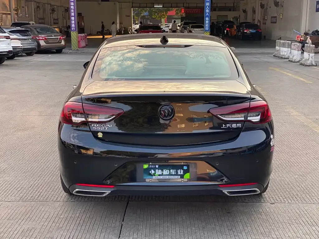 Buick Regal — фото 10