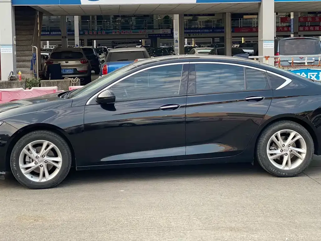Buick Regal — фото 8
