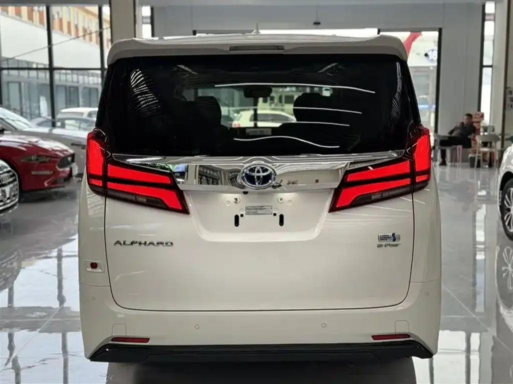 Toyota Alphard 2022 из CN, фото 2