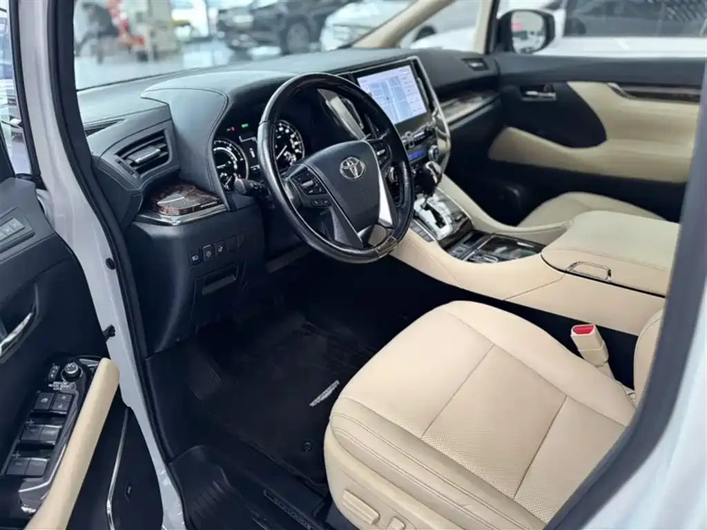 Toyota Alphard 2022 из CN, фото 7