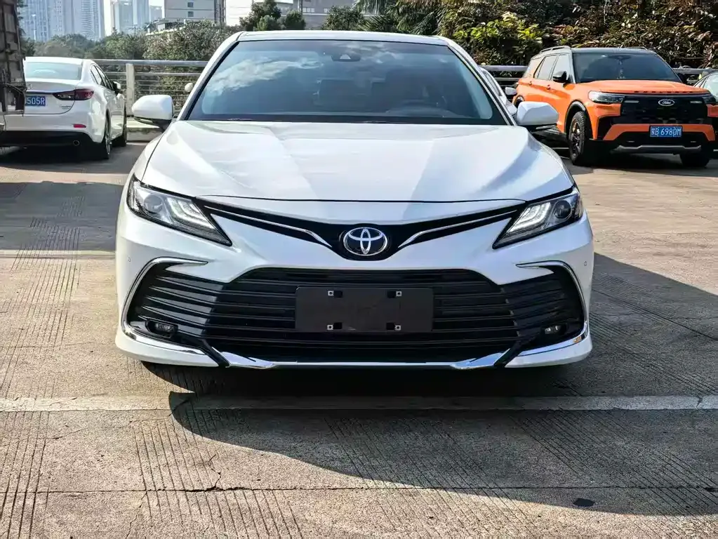 Toyota Camry 2023 из CN, фото 9