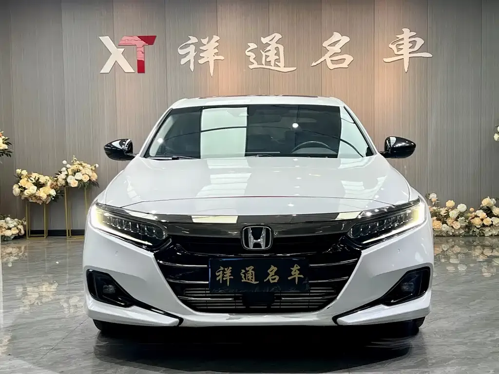 Honda Accord — фото 6