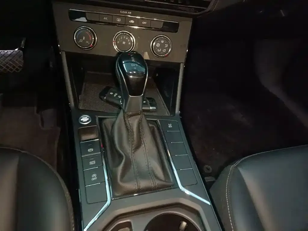 Volkswagen Passat 2022 из CN, фото 7