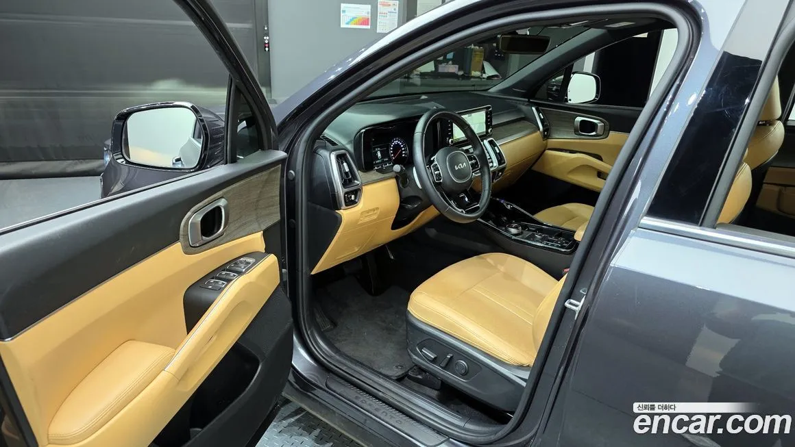 Kia Sorento — фото 8
