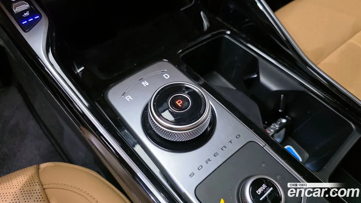 Kia Sorento — фото 9