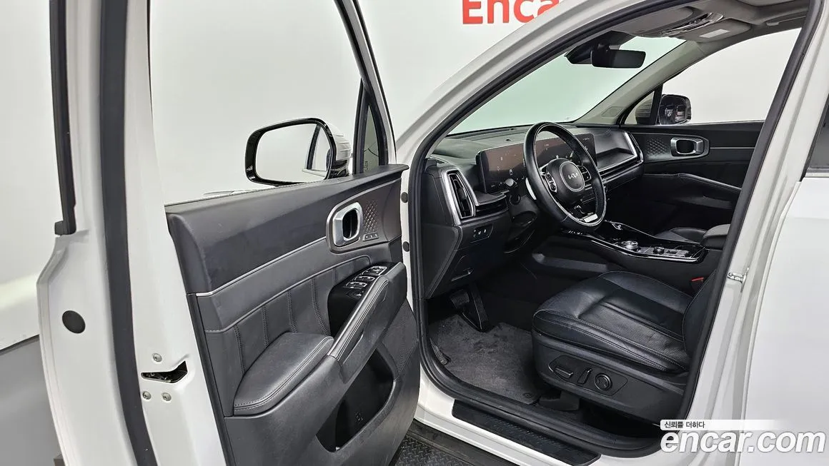 Kia Sorento — фото 8