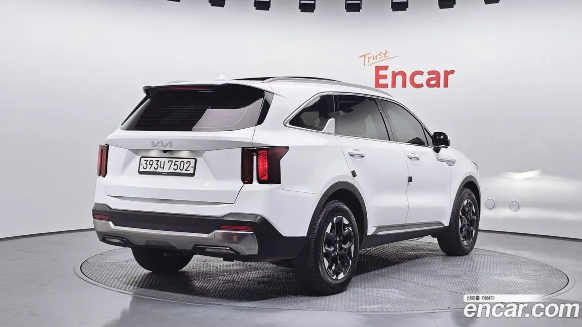Kia Sorento — фото 4