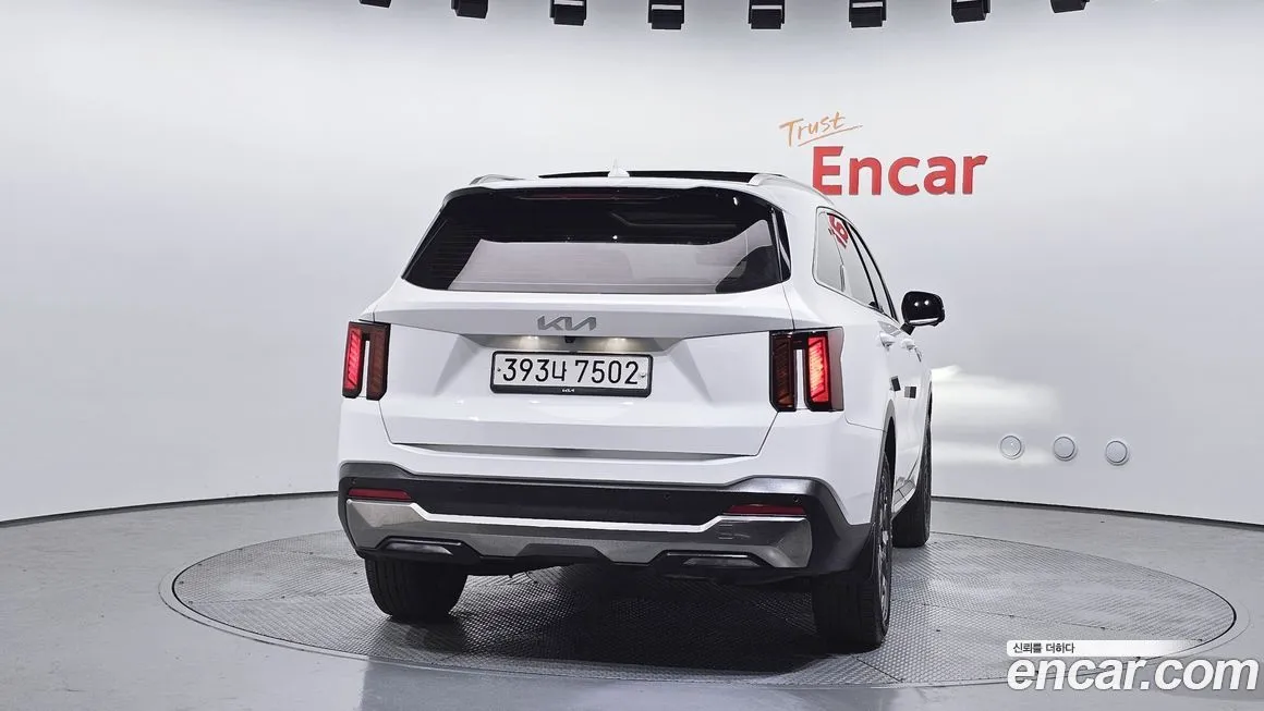 Kia Sorento — фото 3