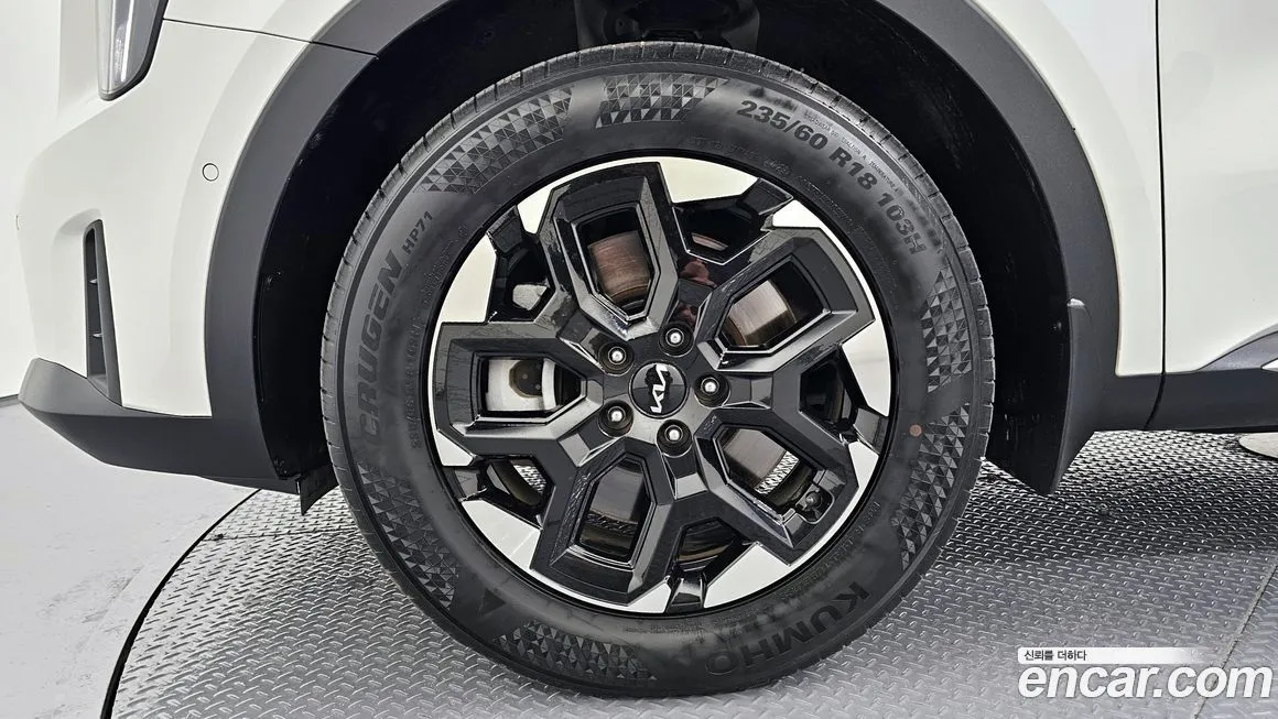 Kia Sorento — фото 5