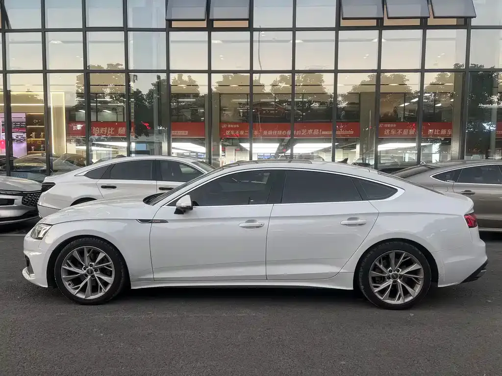 Audi A5 (Import) — фото 9