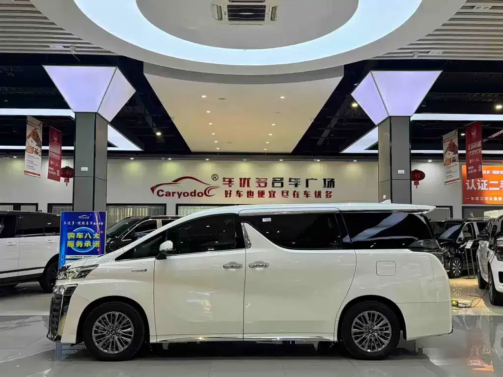 Toyota Vellfire — фото 4