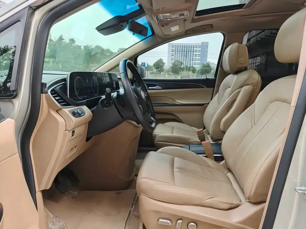 Buick GL8 2021 из CN, фото 9