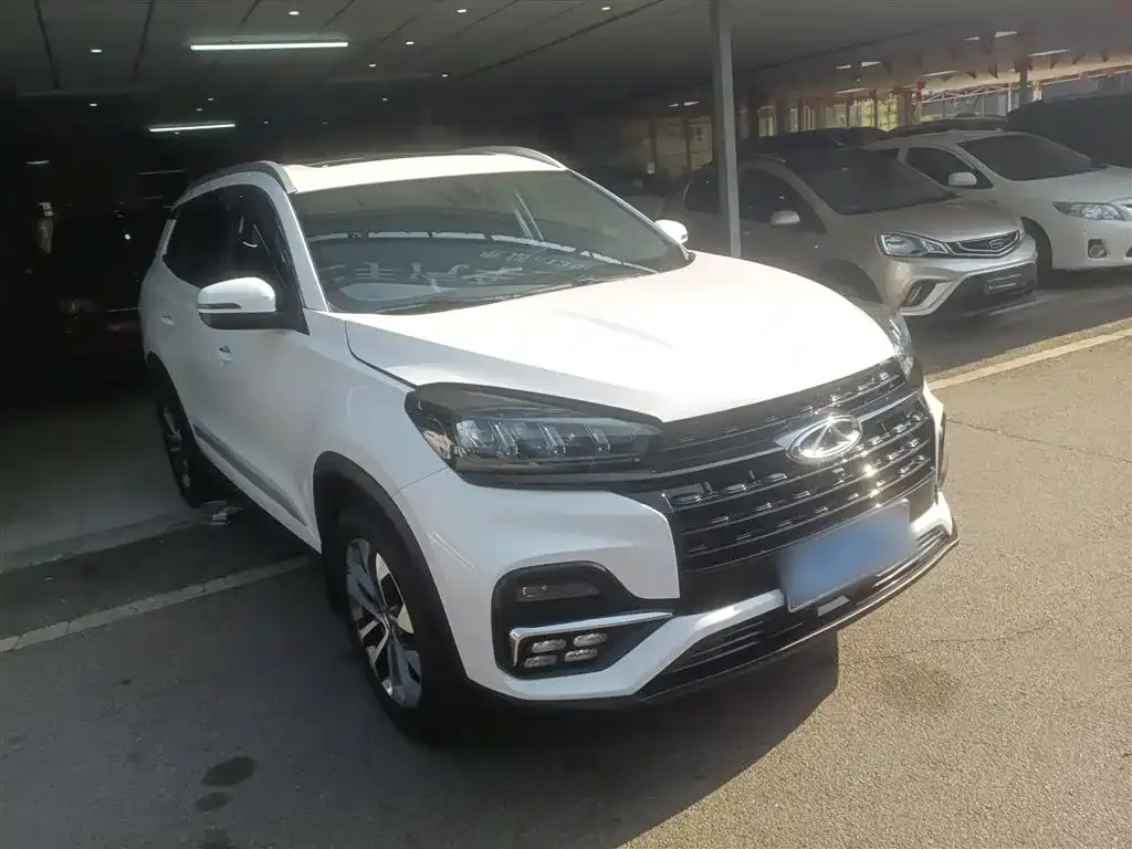 Chery Tiggo 8 — фото 10