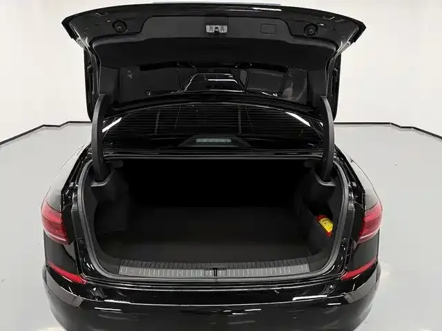 Volkswagen Passat 2022 из CN, фото 8