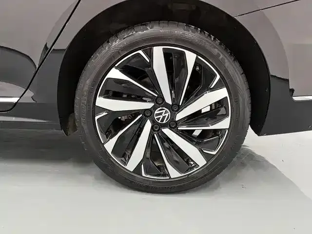 Volkswagen Passat 2022 из CN, фото 9