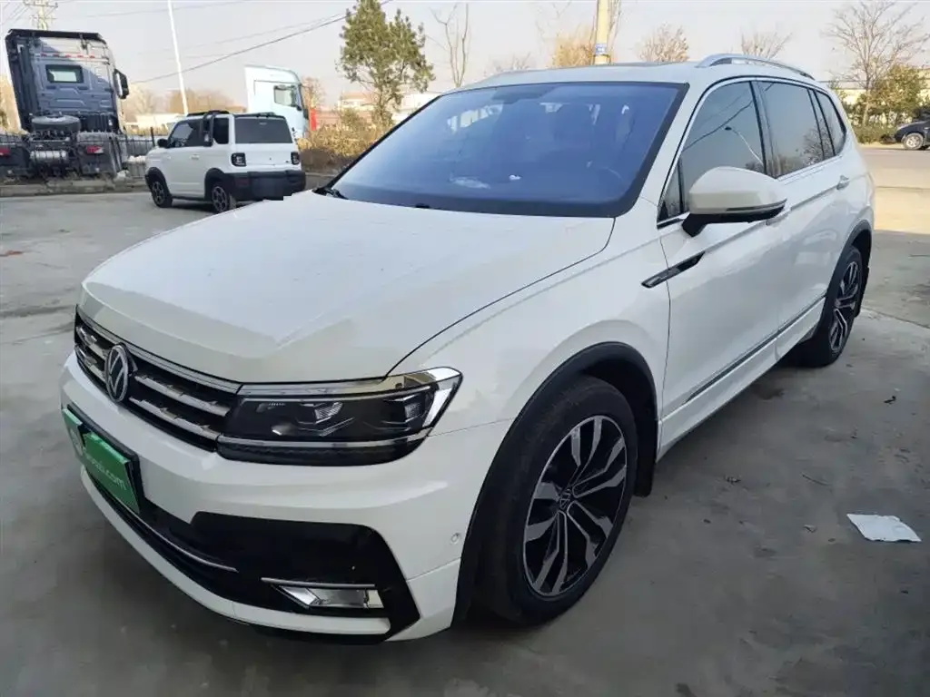 Volkswagen Tiguan L 2021 из CN, фото 2