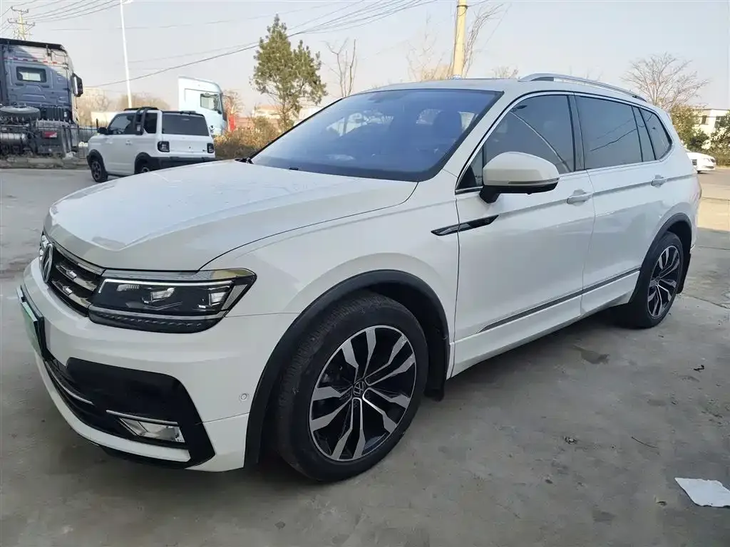 Volkswagen Tiguan L 2021 из CN, фото 5