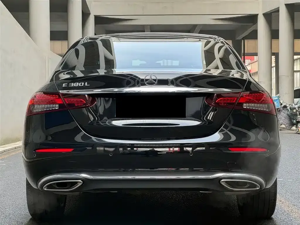 Mercedes-Benz E-Class 2023 из CN, фото 7