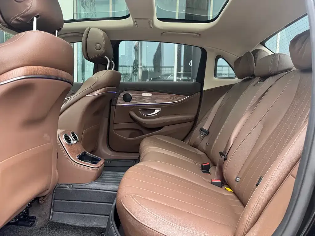 Mercedes-Benz E-Class 2023 из CN, фото 5