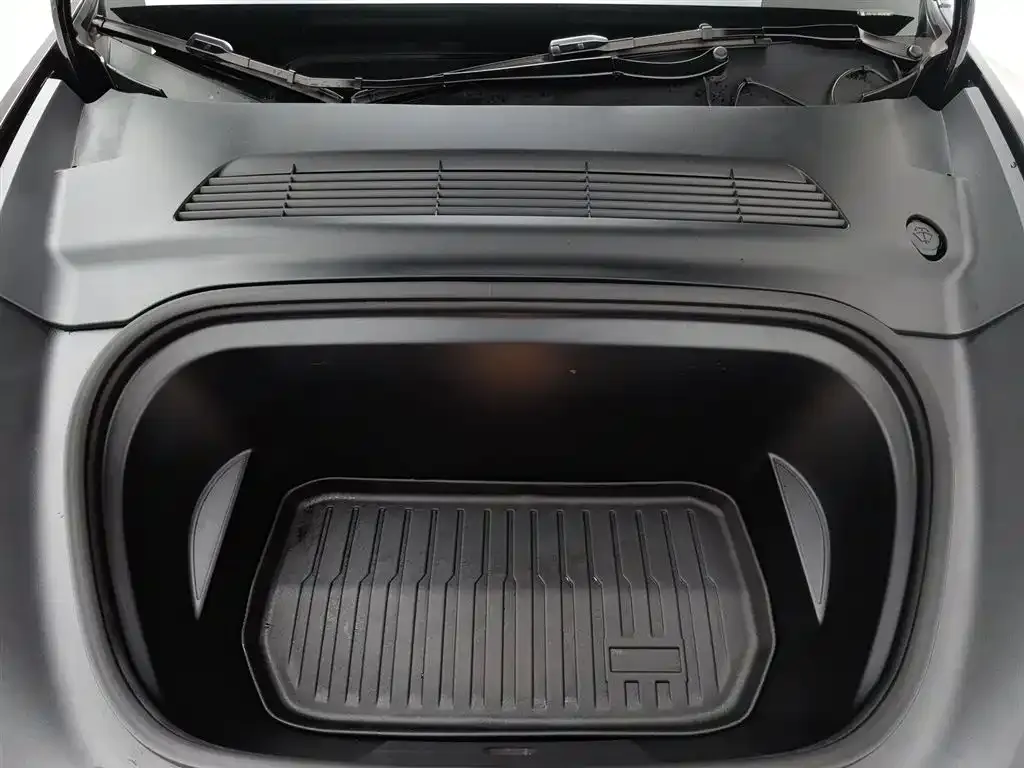 Tesla Model Y 2024 из CN, фото 10