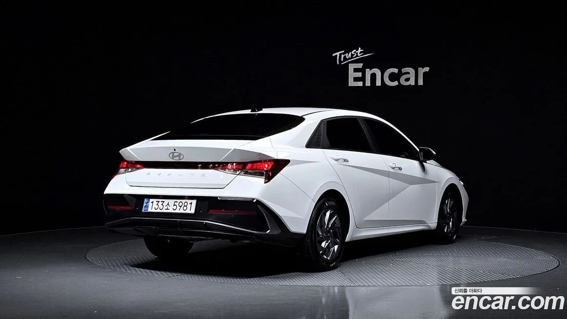 Hyundai AVANTE — фото 2