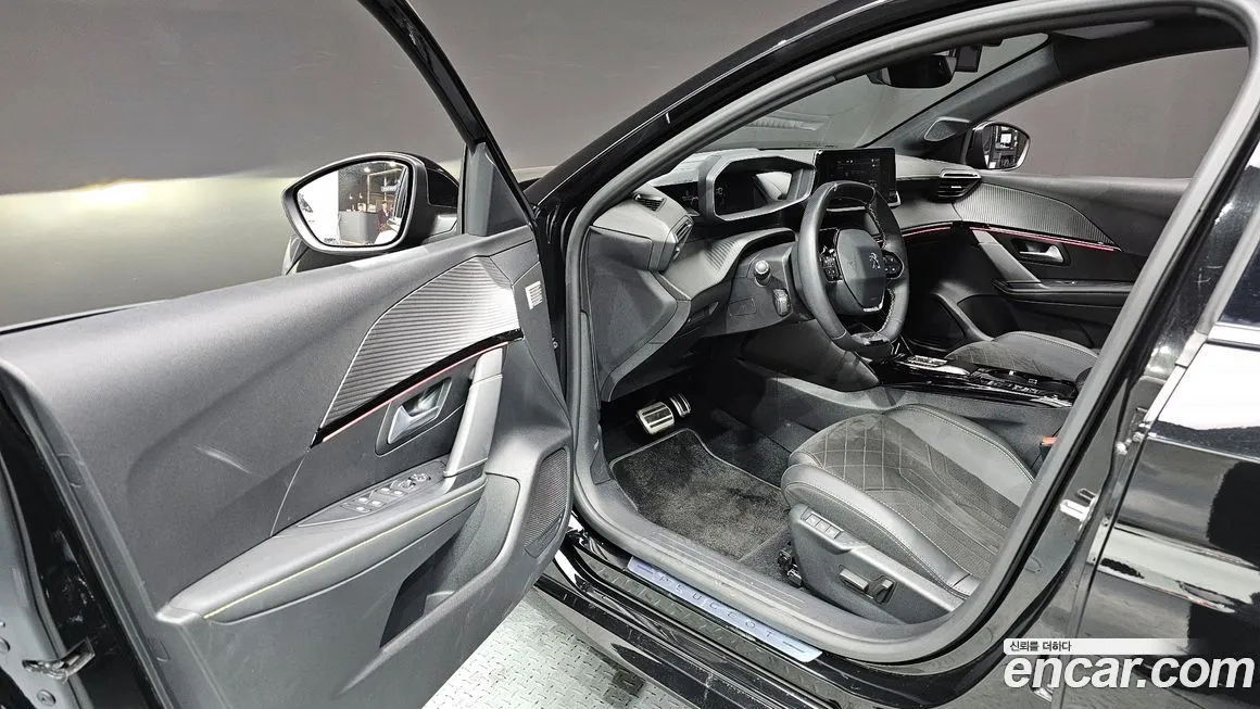 Peugeot 208 2023 из KR, фото 10