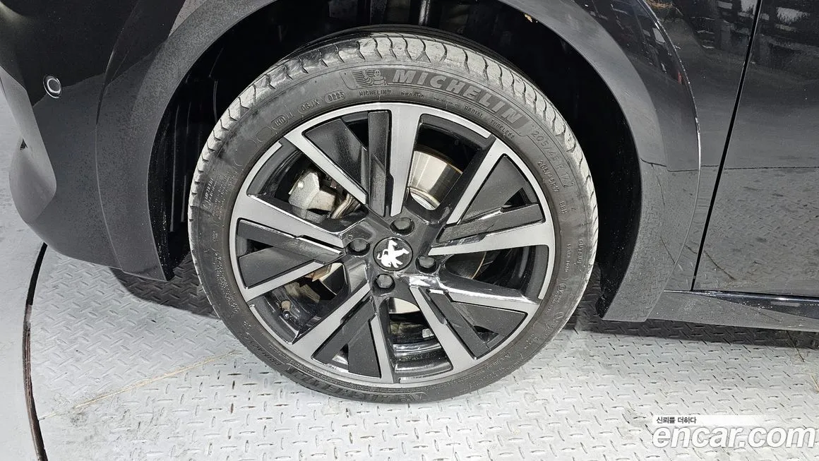 Peugeot 208 2023 из KR, фото 7