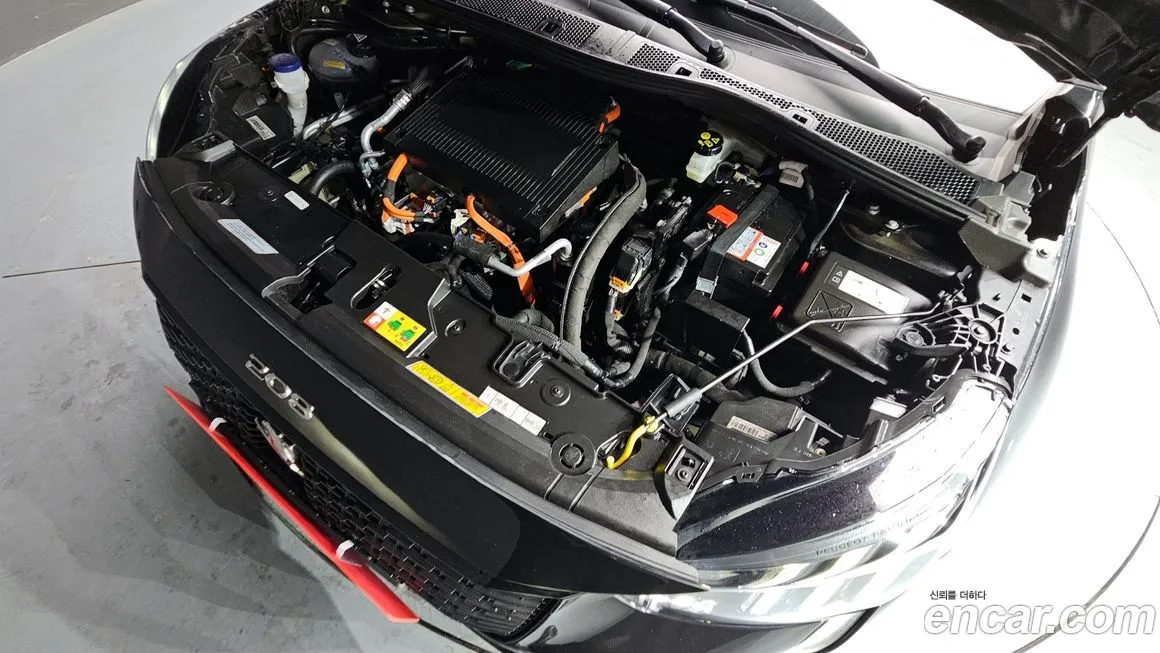 Peugeot 208 2023 из KR, фото 5