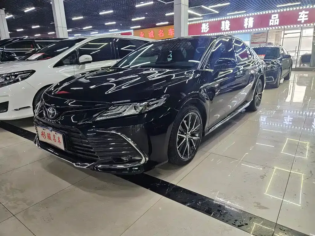 Toyota Camry 2024 из CN, фото 1