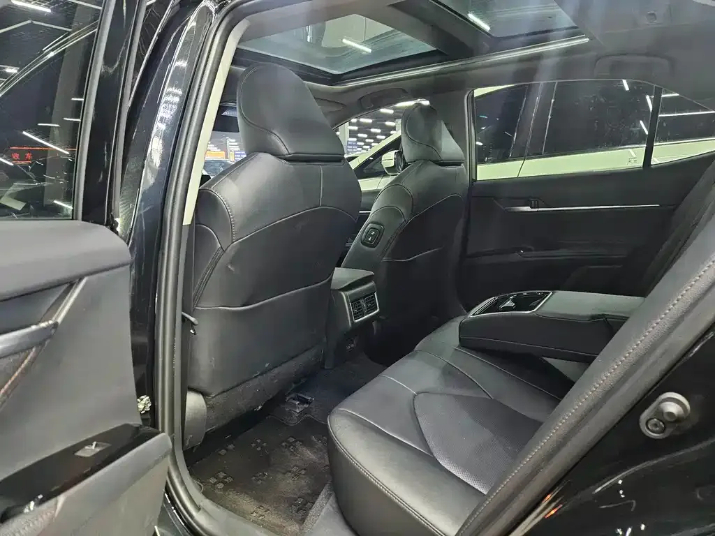 Toyota Camry 2024 из CN, фото 3