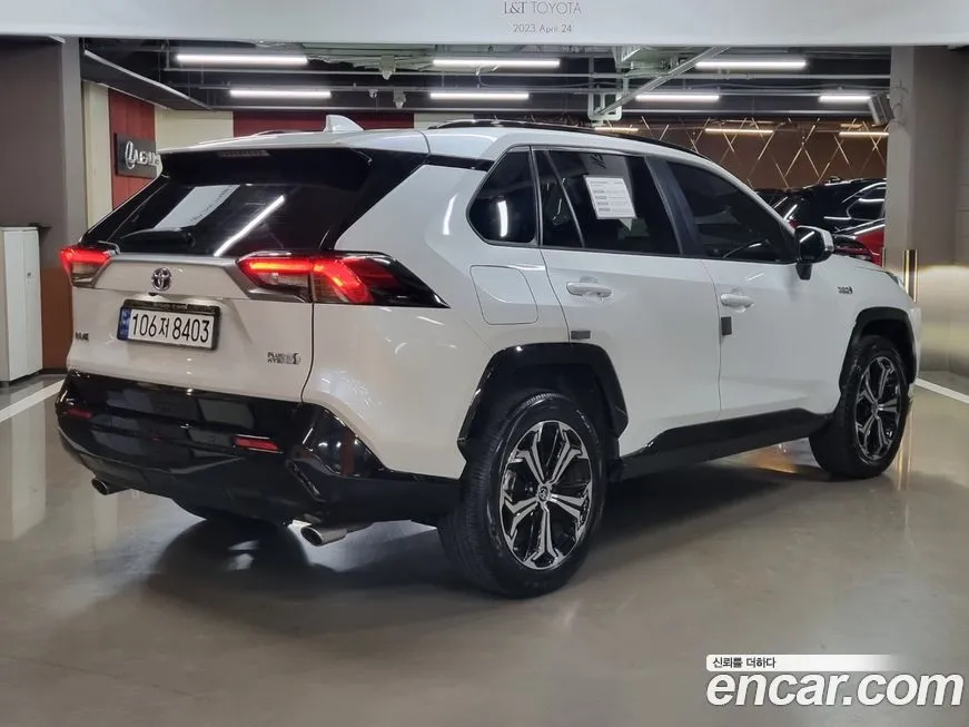 Toyota RAV4 2023 из KR, фото 5