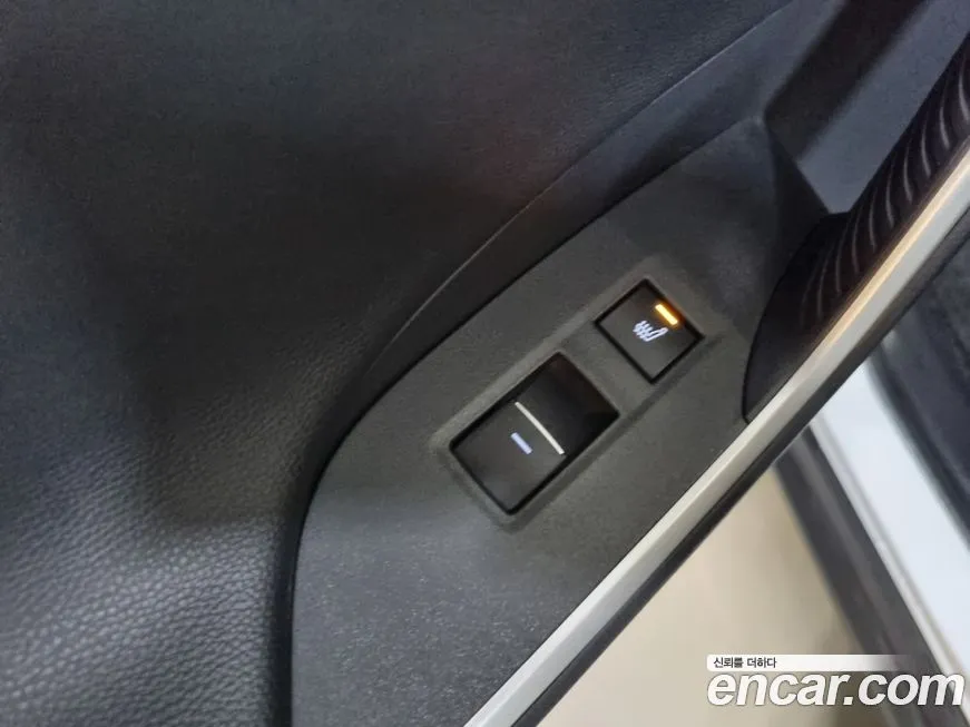 Toyota RAV4 2023 из KR, фото 7