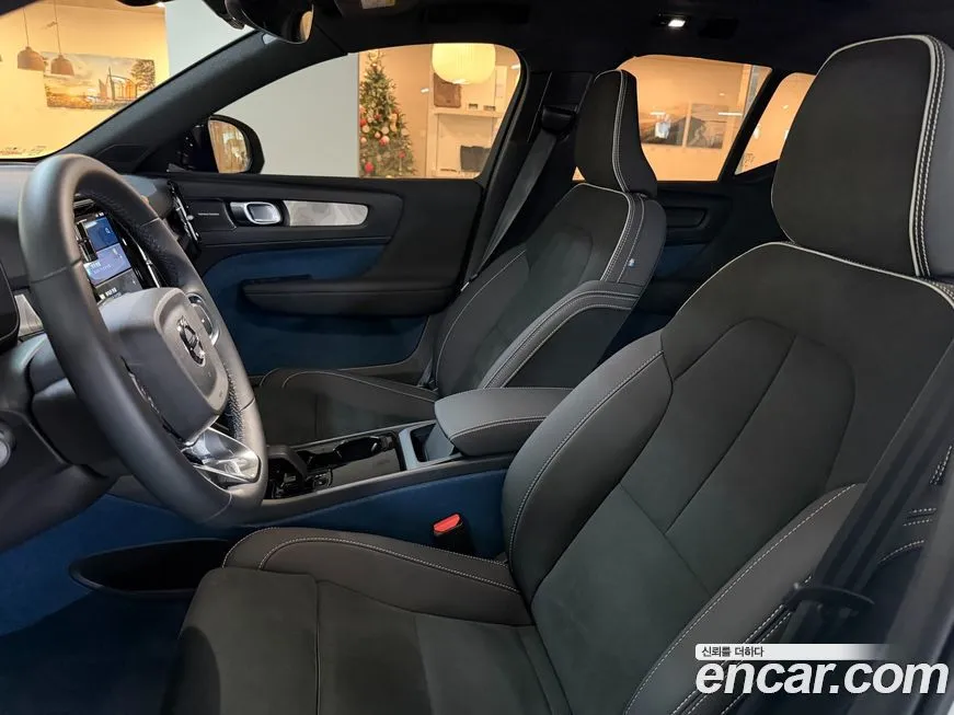 Volvo XC40 2024 из KR, фото 9