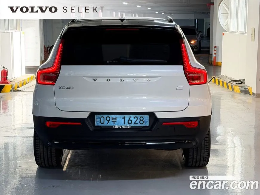 Volvo XC40 2024 из KR, фото 7