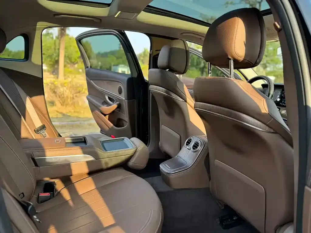 Mercedes-Benz E-Class 2022 из CN, фото 4