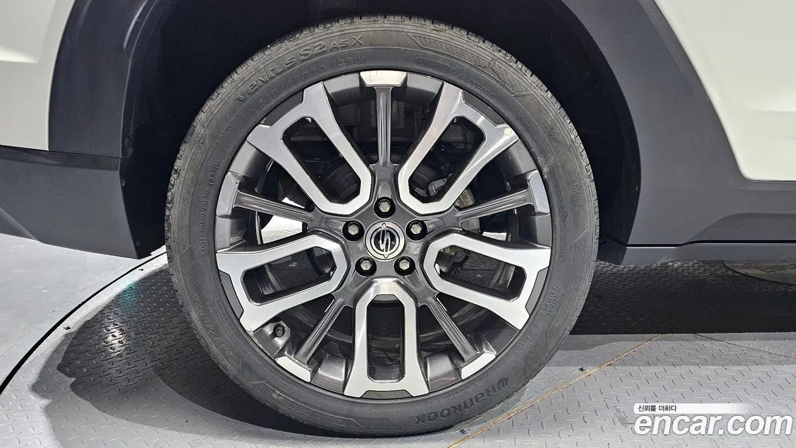 KG Mobility (Ssangyong) Torres — фото 10