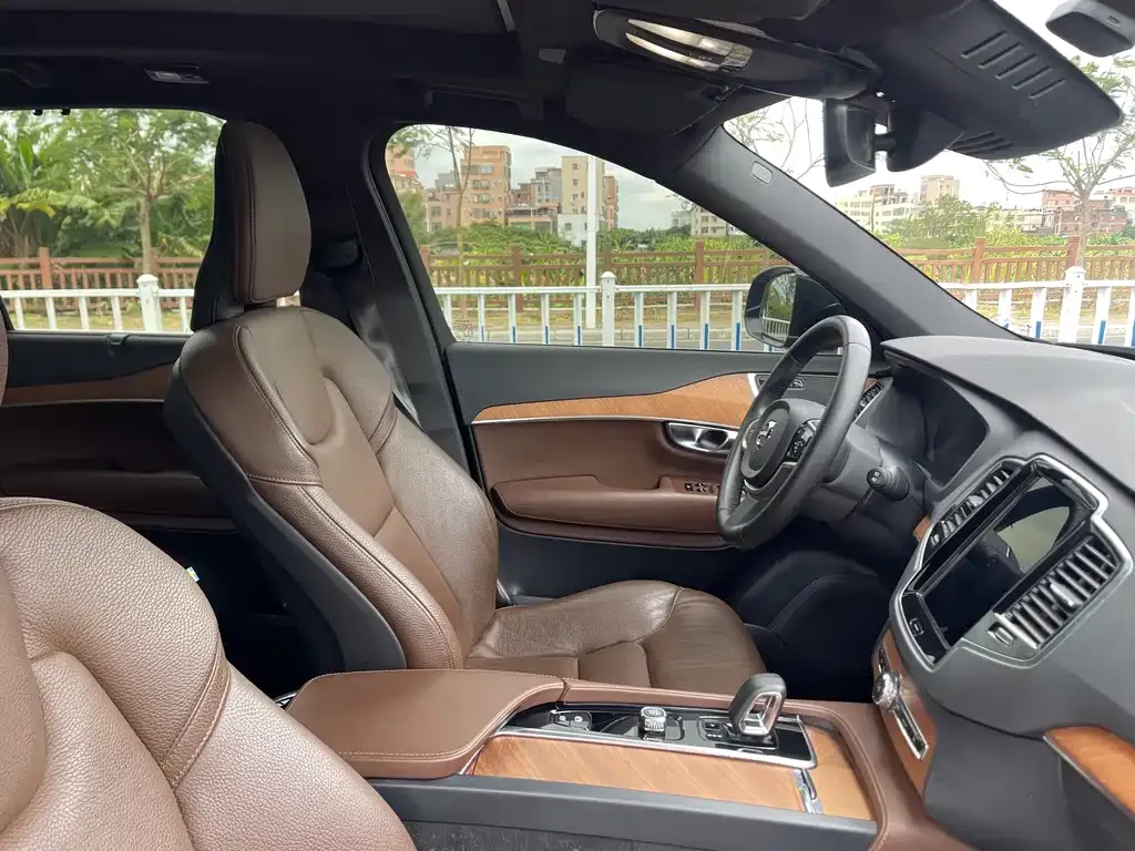 Volvo XC90 2022 из CN, фото 4