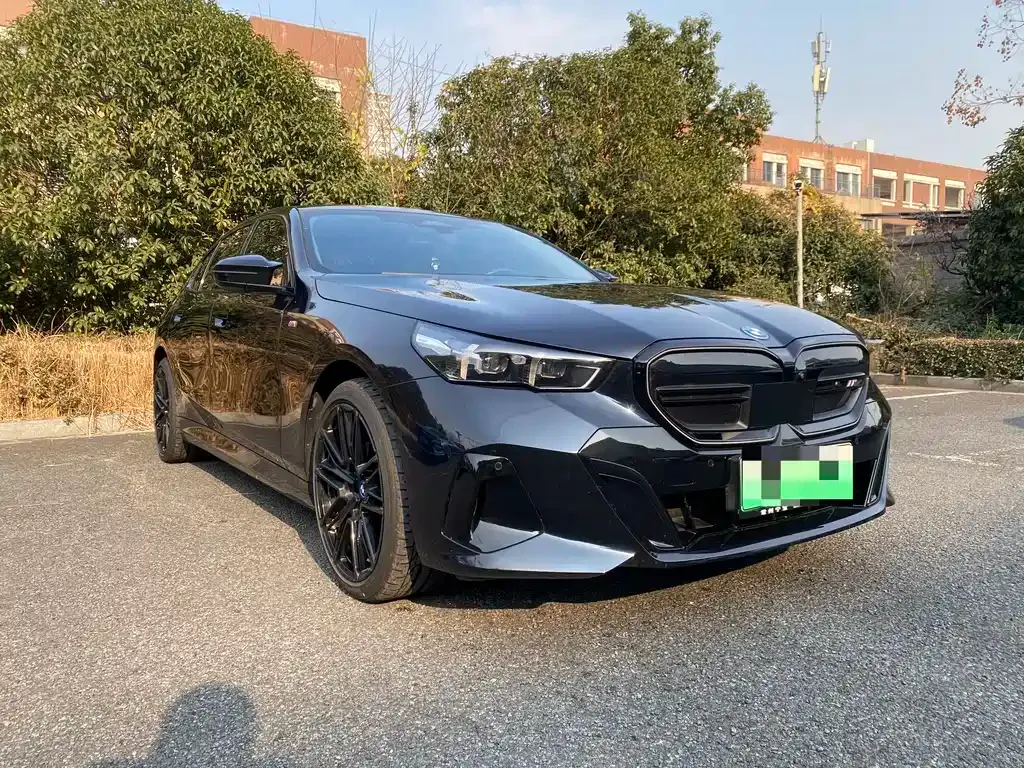 BMW i5 — фото 5