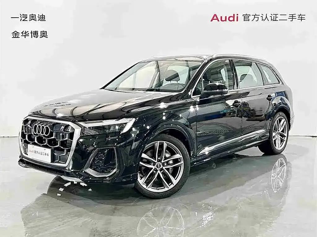Audi Q7 2024 из CN, фото 1