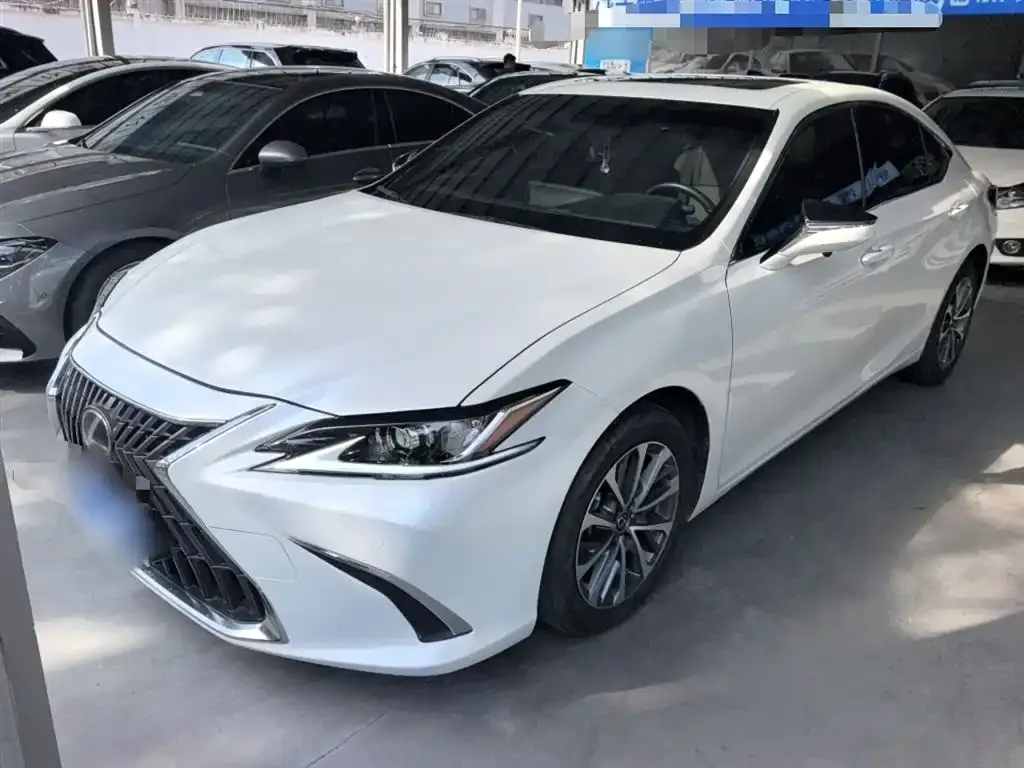 Lexus ES — фото 3
