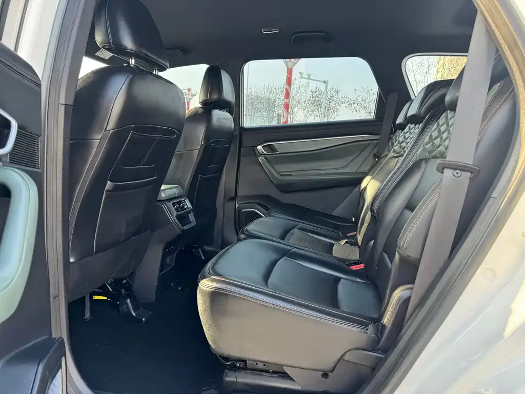 Geely Haoyue L 2023 из CN, фото 3