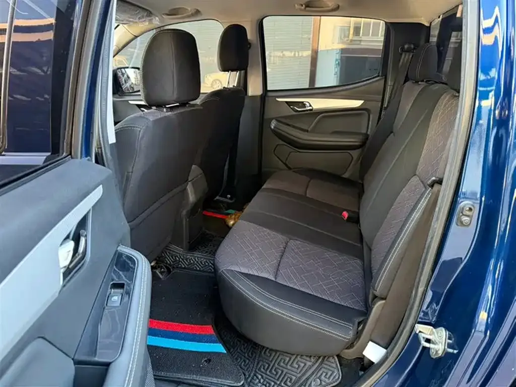 Isuzu RE-MAX 2022 из CN, фото 9