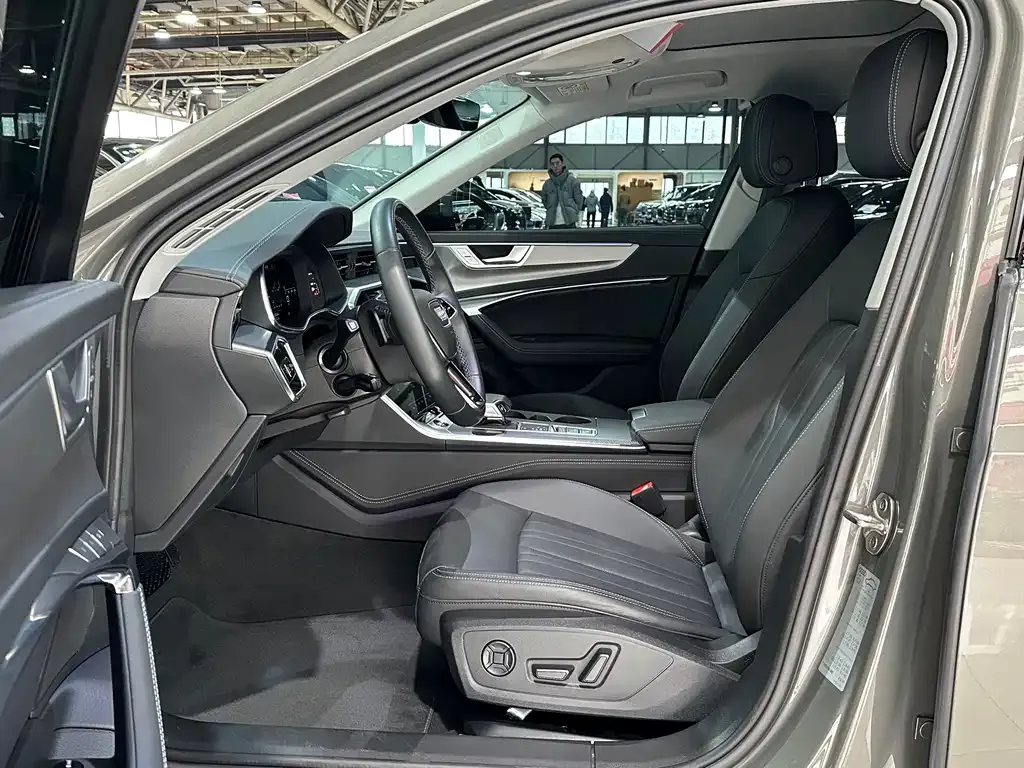 Audi A6 (Import) 2024 из CN, фото 3