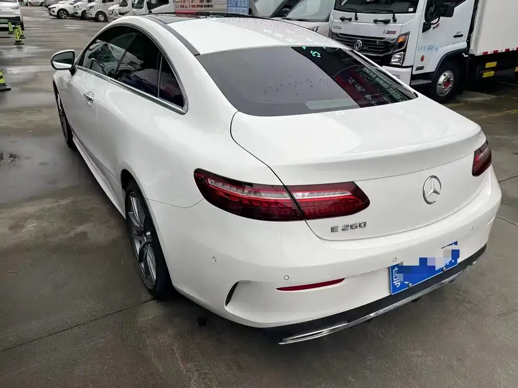 Mercedes-Benz E-Class (Import) — фото 4