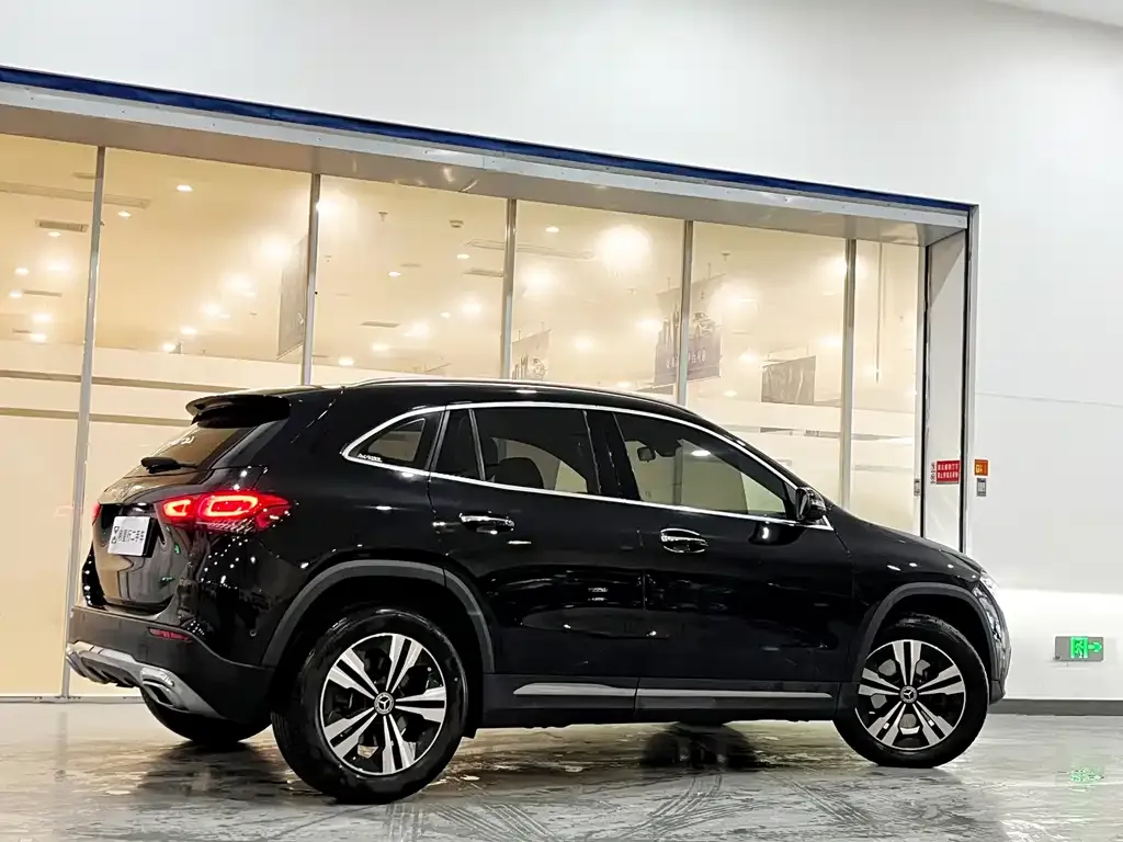 Mercedes-Benz GLA — фото 10