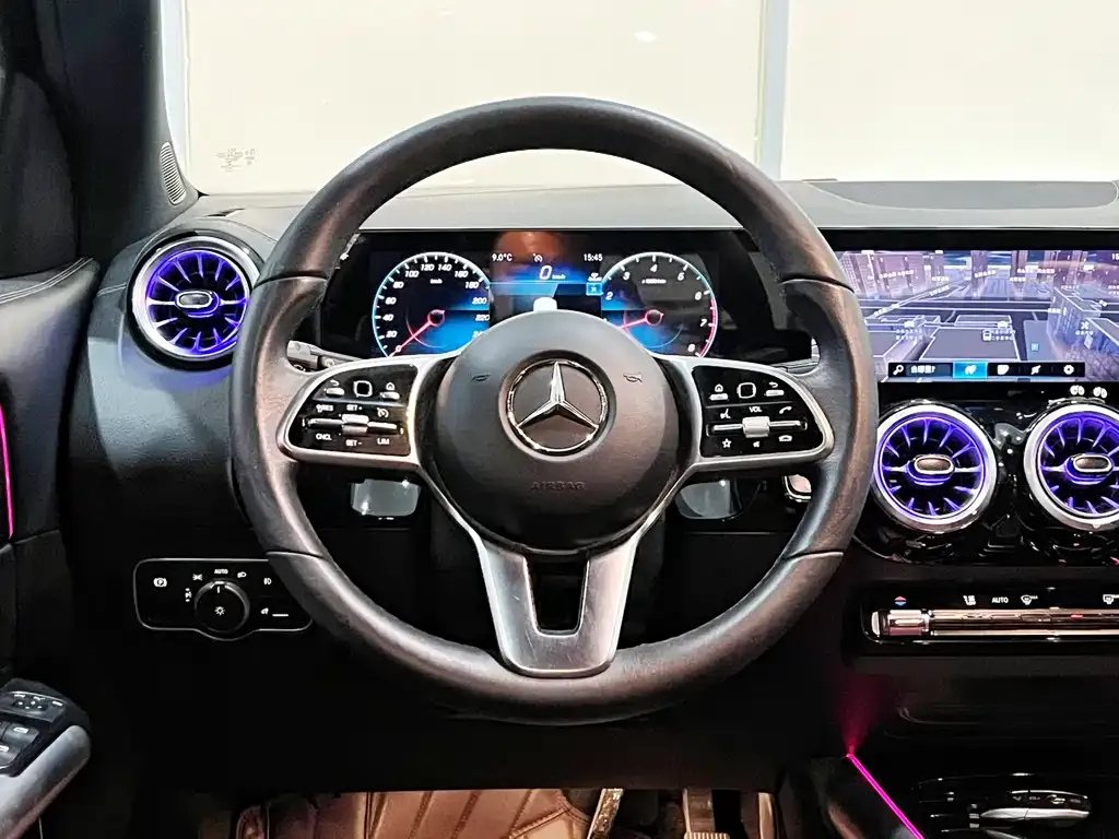 Mercedes-Benz GLA — фото 6