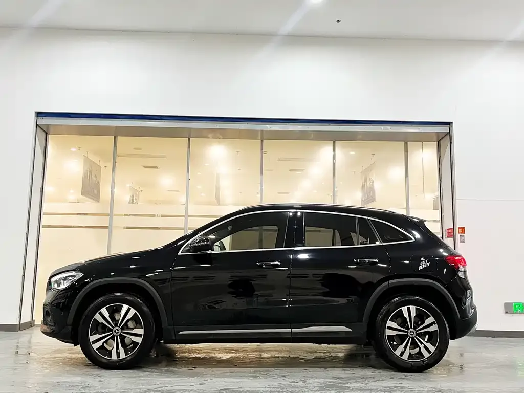 Mercedes-Benz GLA — фото 8